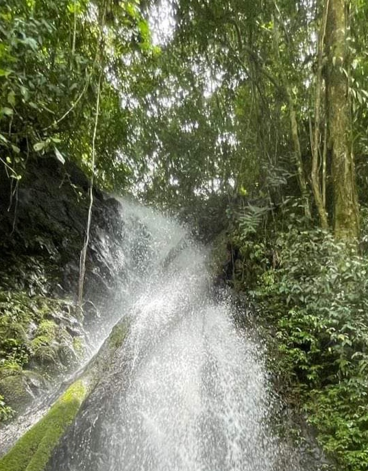 Air terjun induk Lu