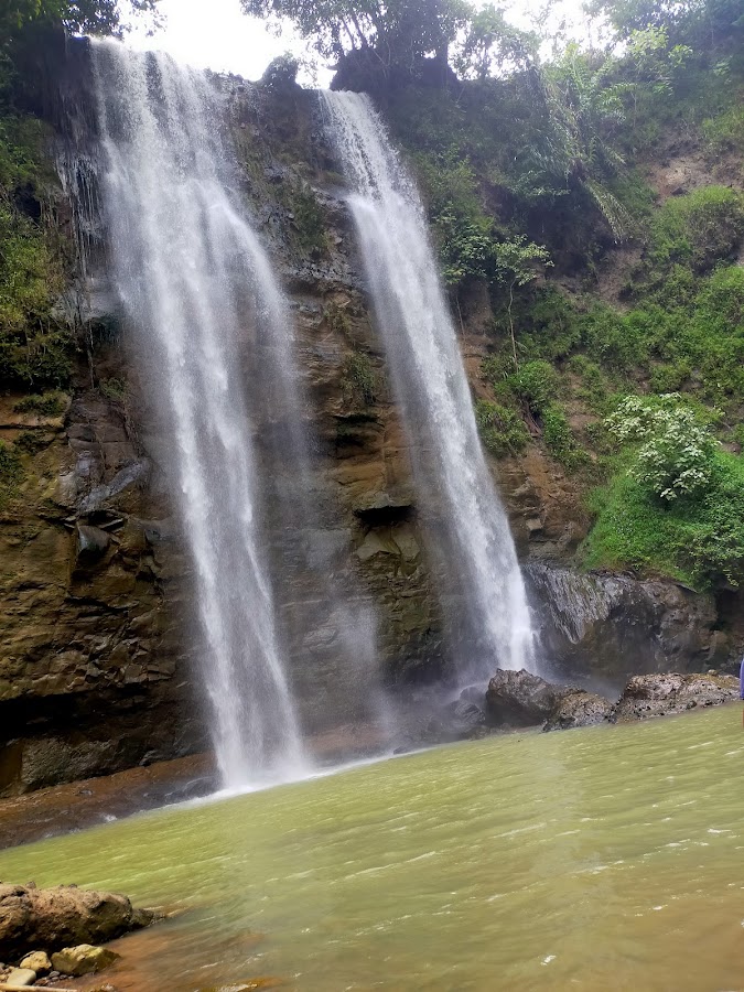 Air Terjun Cihideung