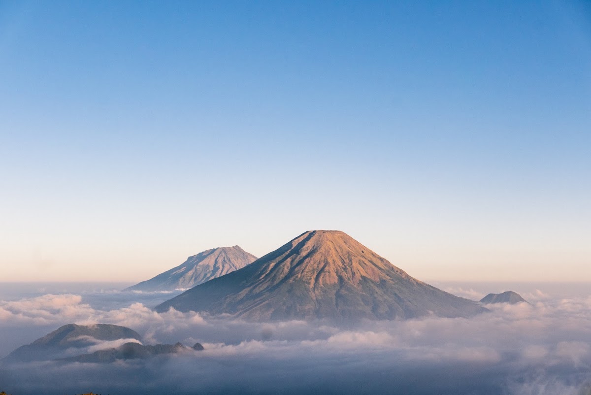 Sunrise Camp Gunung Prau