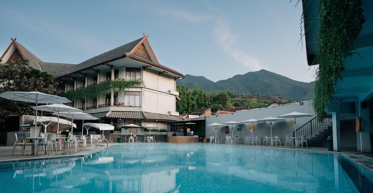 Tirtagangga Hot Spring Resort