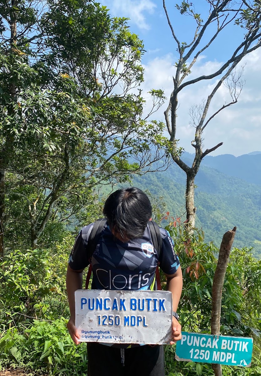 WISATA ALAM PENDAKIAN GUNUNG BUTUK VIA DATAR BULUH