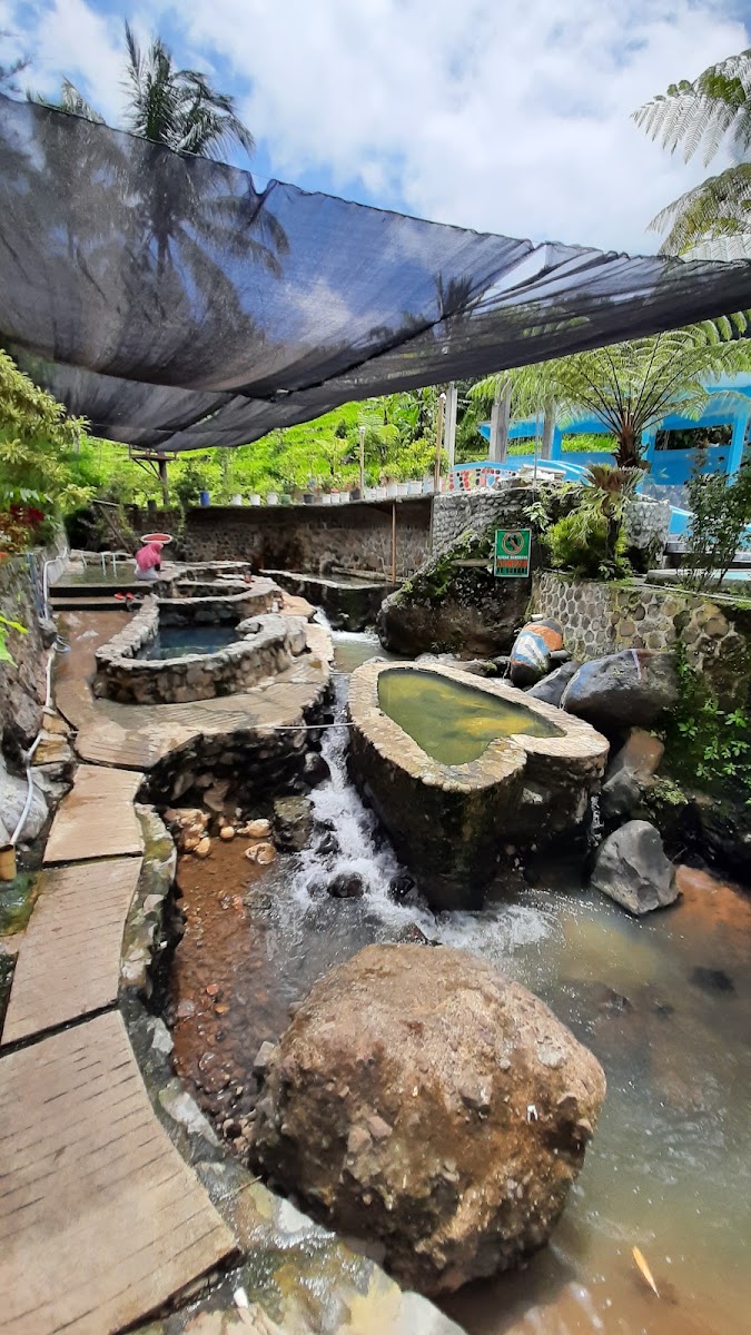 Pemandian Air Panas Tirta Husada