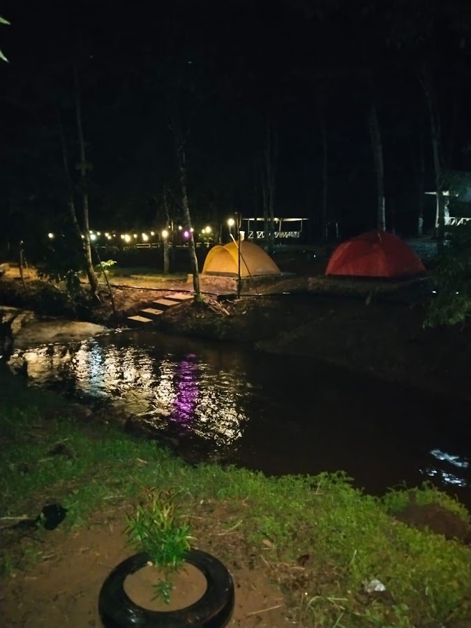 Lembah Anglay Camping Ground