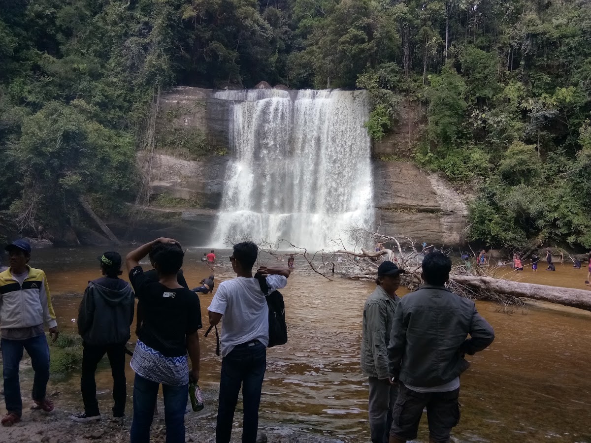 Air Terjun Riam Dait