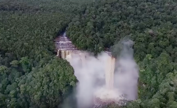 Air Terjun Nohkan Lonanyan