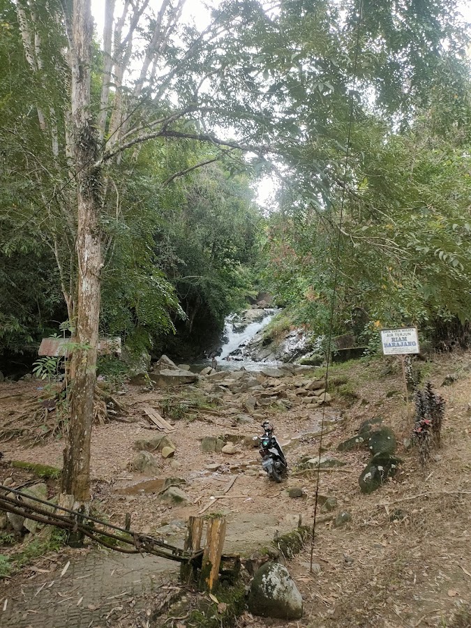Air Terjun Riam Barajang