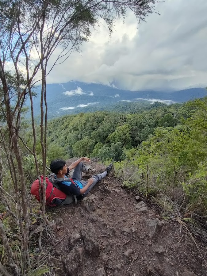 Basecamp pendakian Gunung Hauk