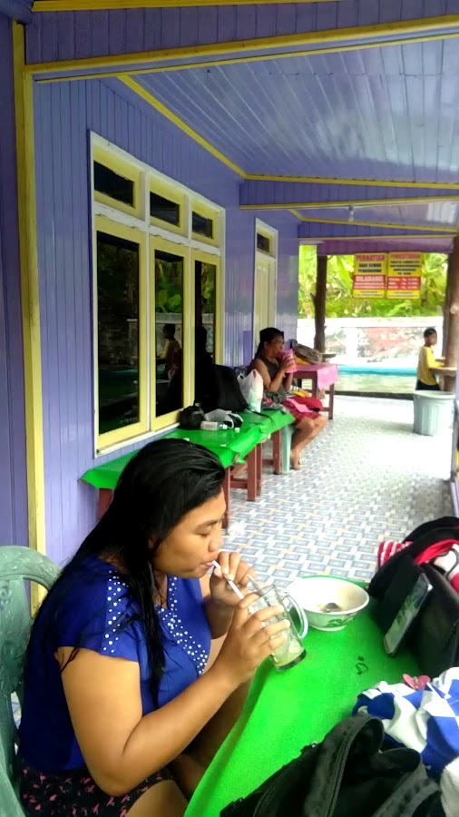 kolam air panas