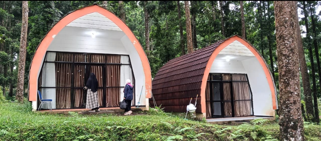 Glamping Kebun Raya