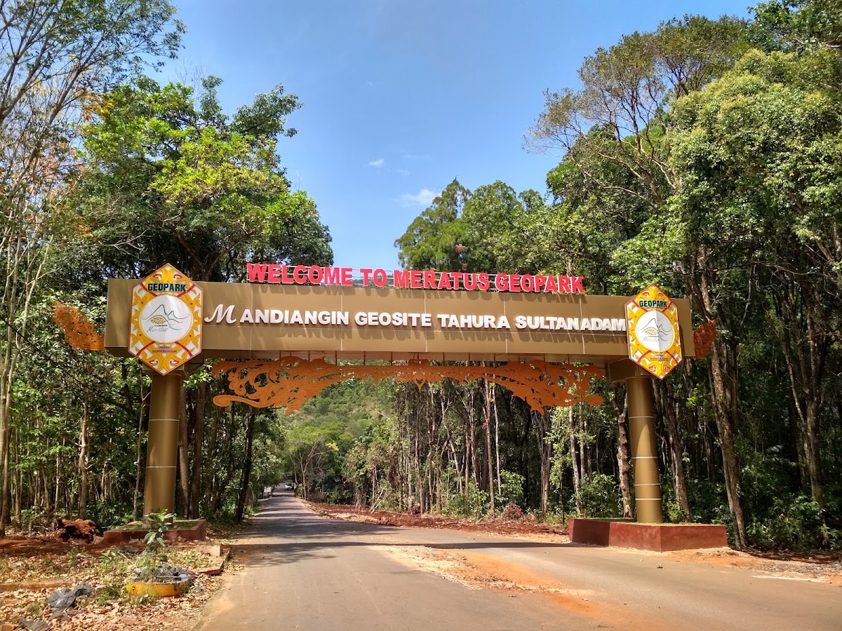 Taman Hutan Raya Sultan Adam