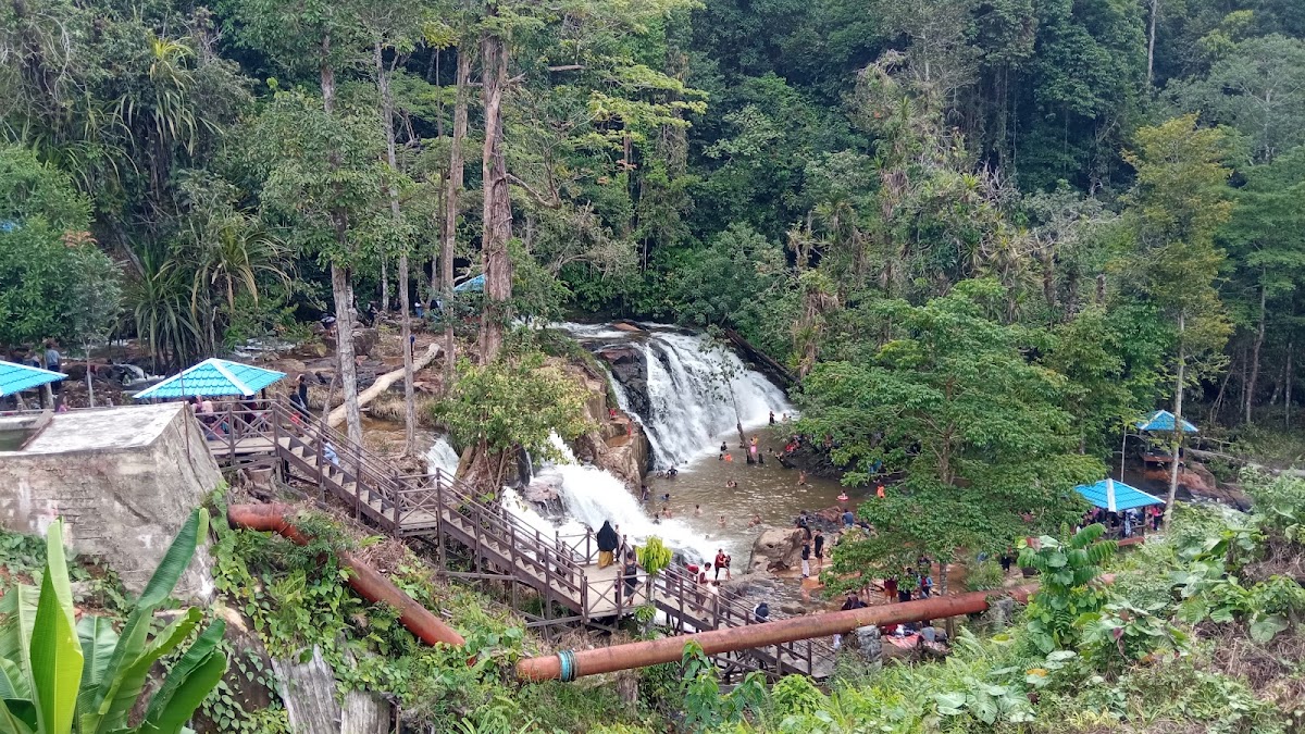 Air terjun Sahay Gantung