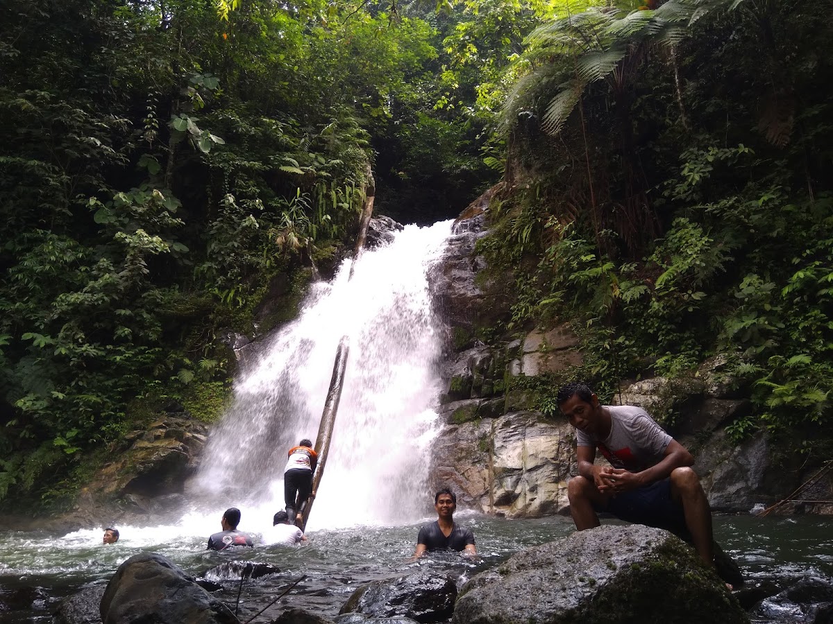 Air Terjun Tumaung