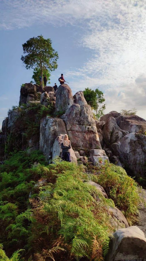 Bukit Batu Dinding