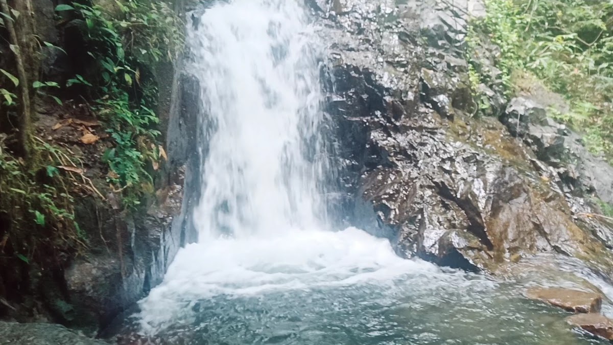 Wisata Alam Air Terjun C2 paret 7