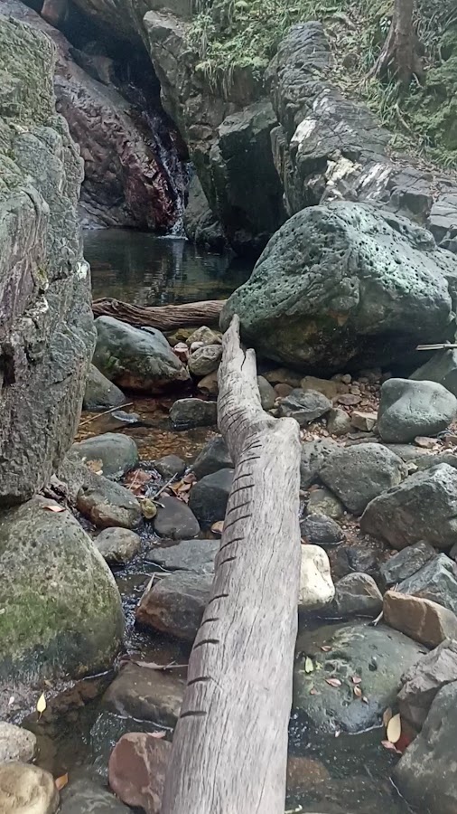 Air terjun maras
