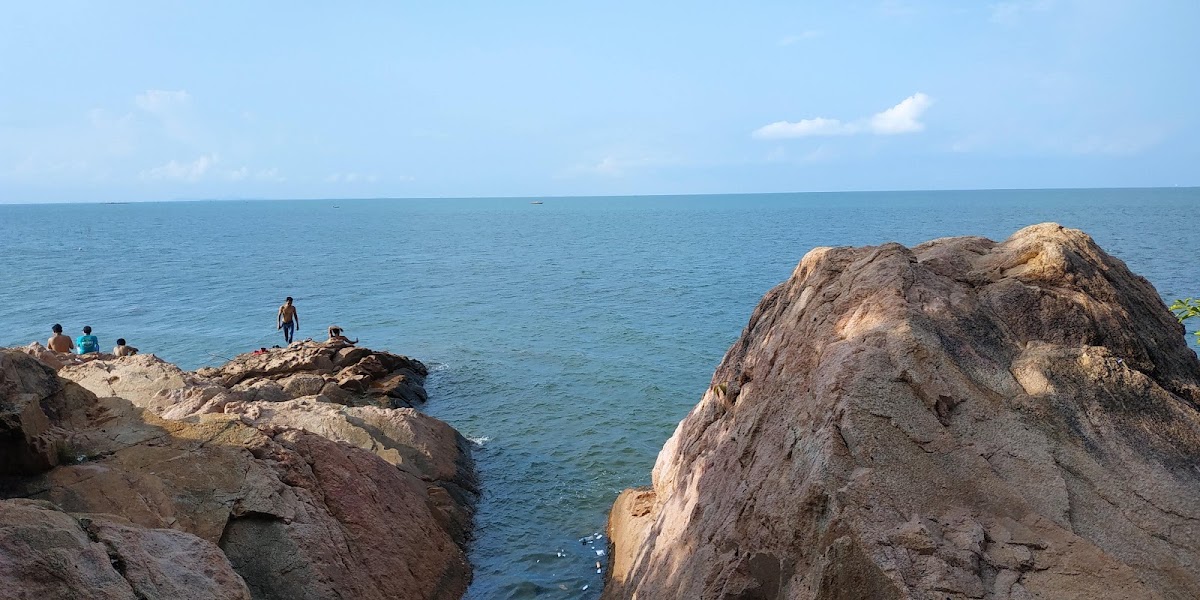 Wisata Pantai Sekilak | Batam