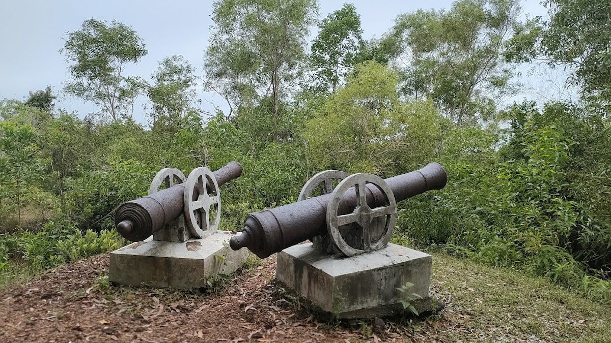 Benteng Bukit Kursi Pulau Penyengat