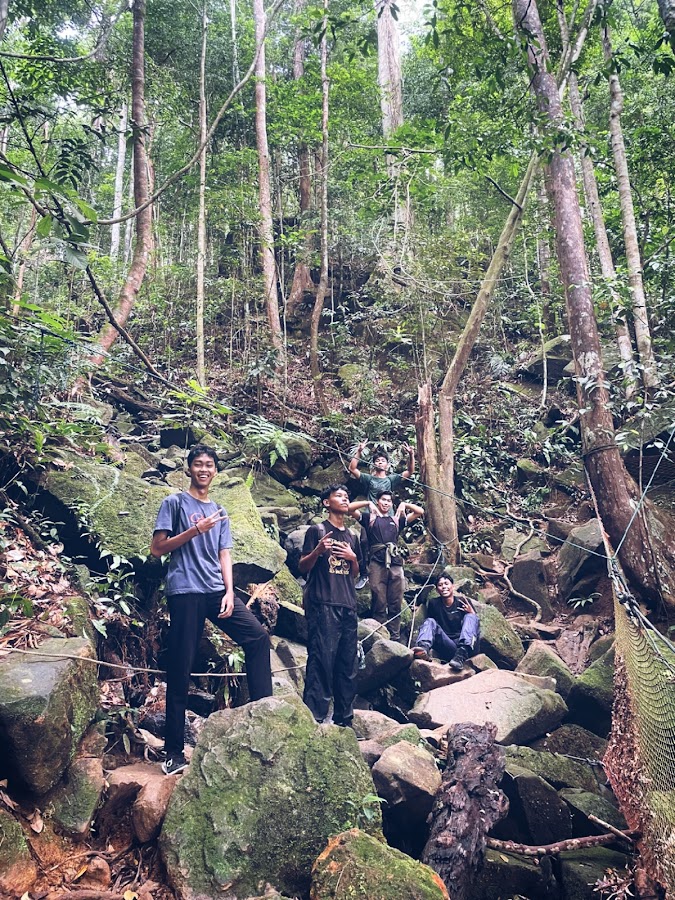 Puncak Gunung Bintan