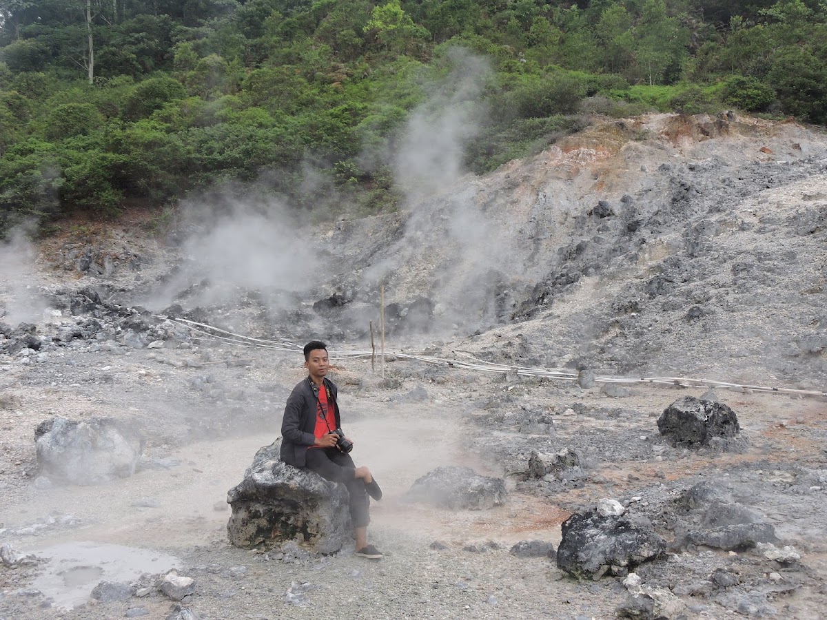 Air Panas Danau Hijau Ulubelu