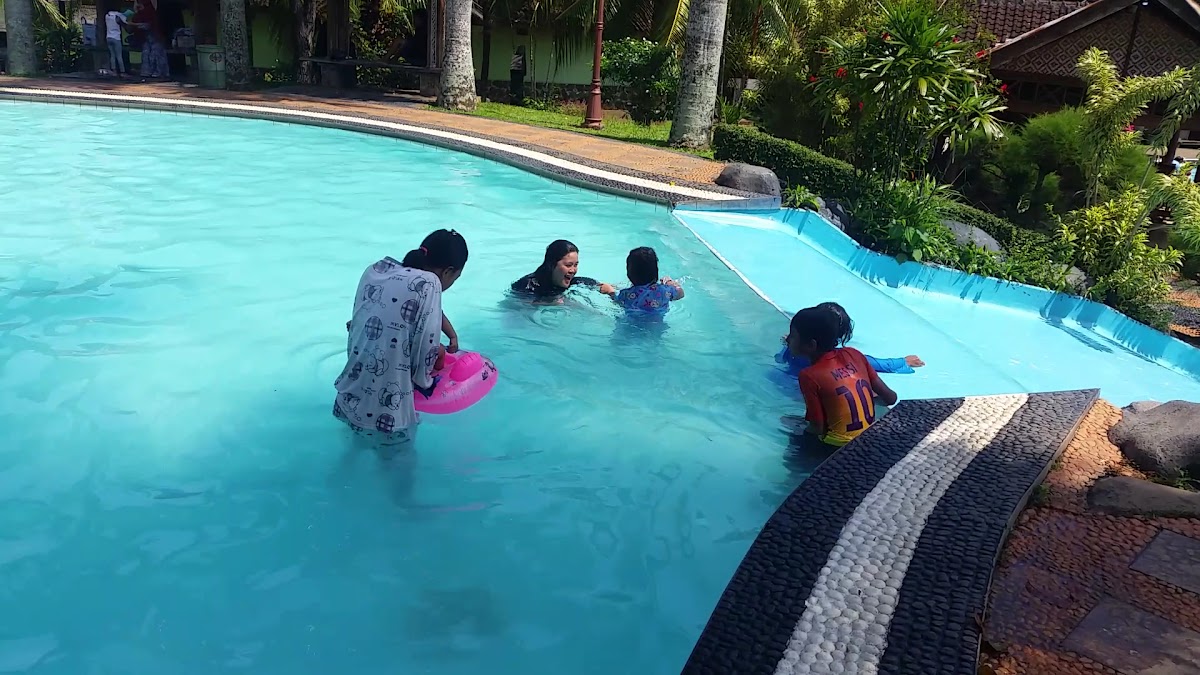 Tabek Indah Resort