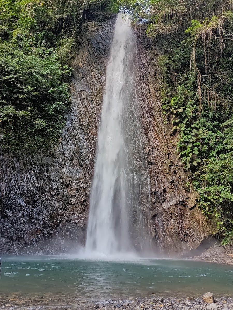 Air Terjun/Wael Mananahu