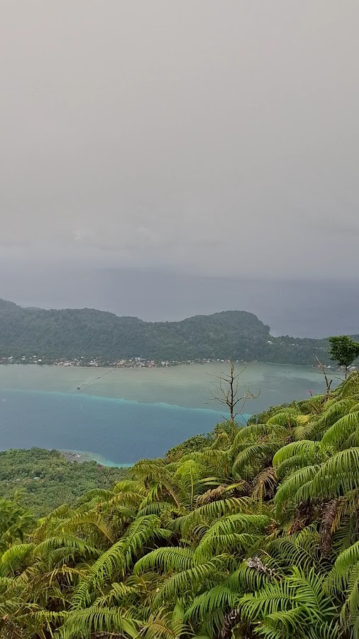Puncak Lewerani