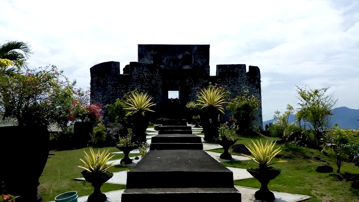 Benteng Portugis Tolukko