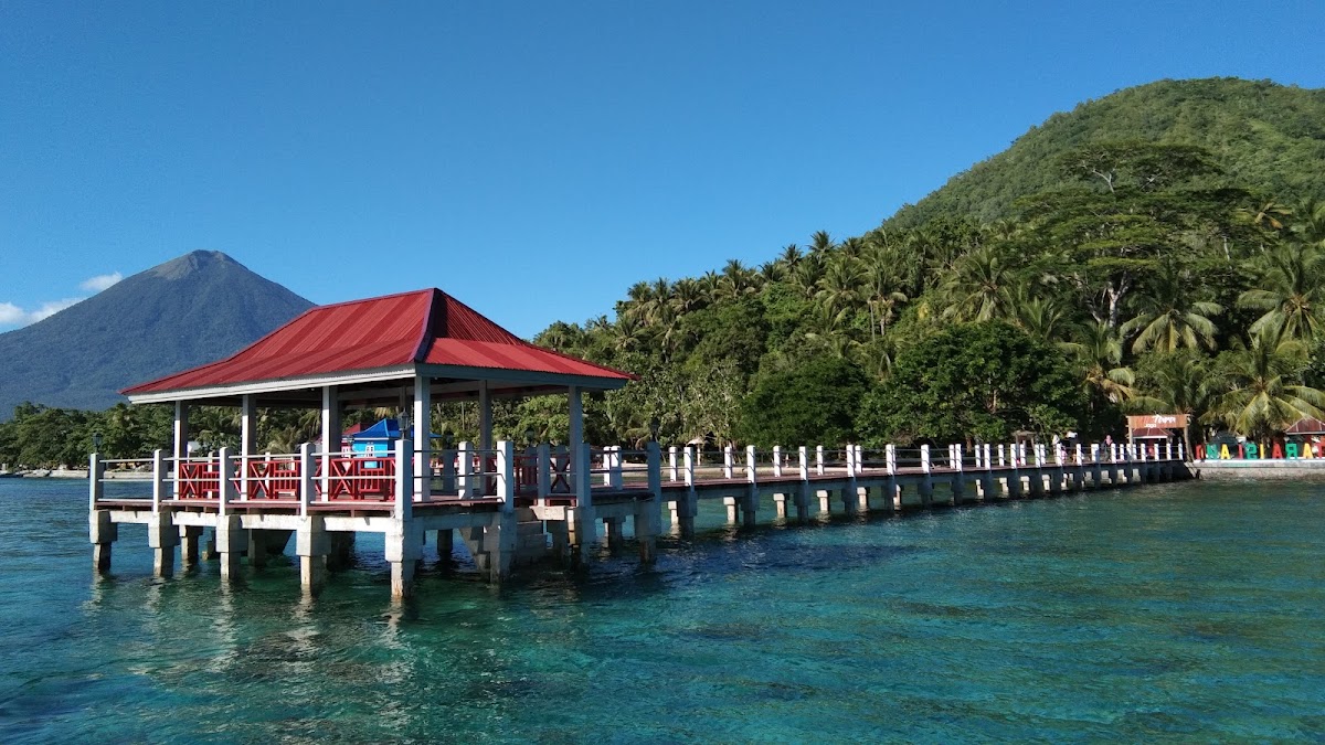 Pantai Maitara