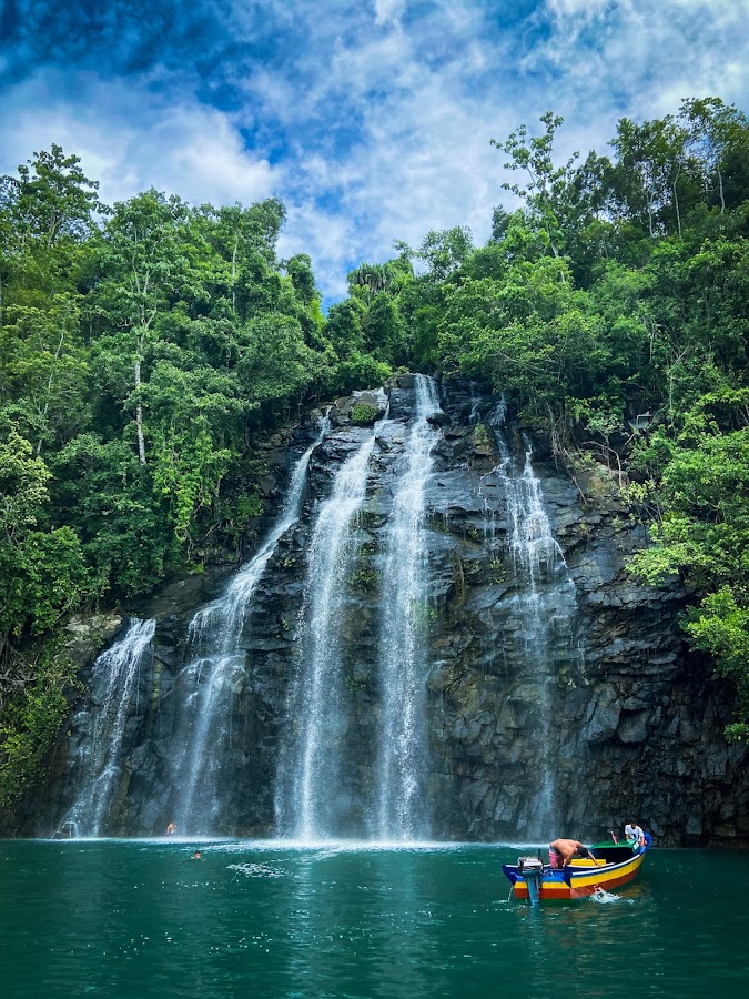 Air Terjun Kahatola