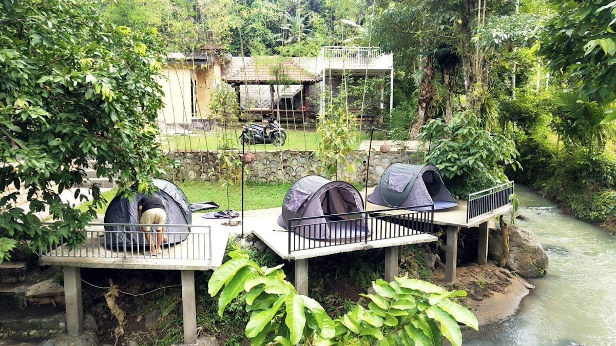 Camping Ground, Sedin Bangket