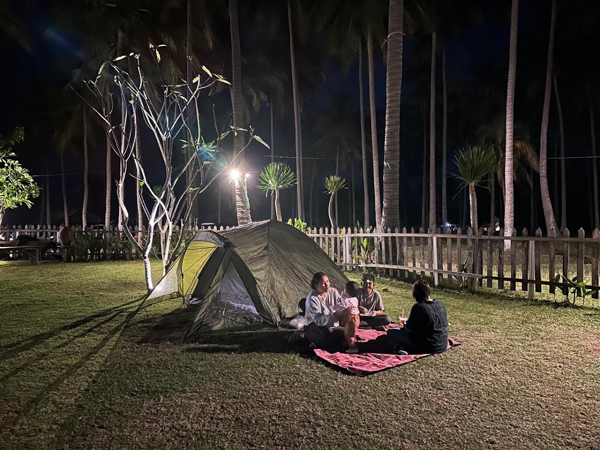 LEGEND LAKE CAMP & WARUNG