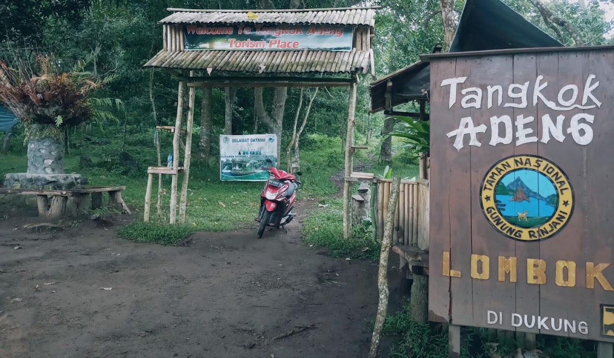 Wisata Alam Bumi Perkemahan Tangkok Adeng