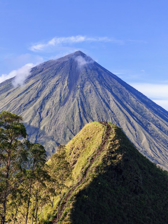 Bukit Avatar ( Watu Nari Wowo )