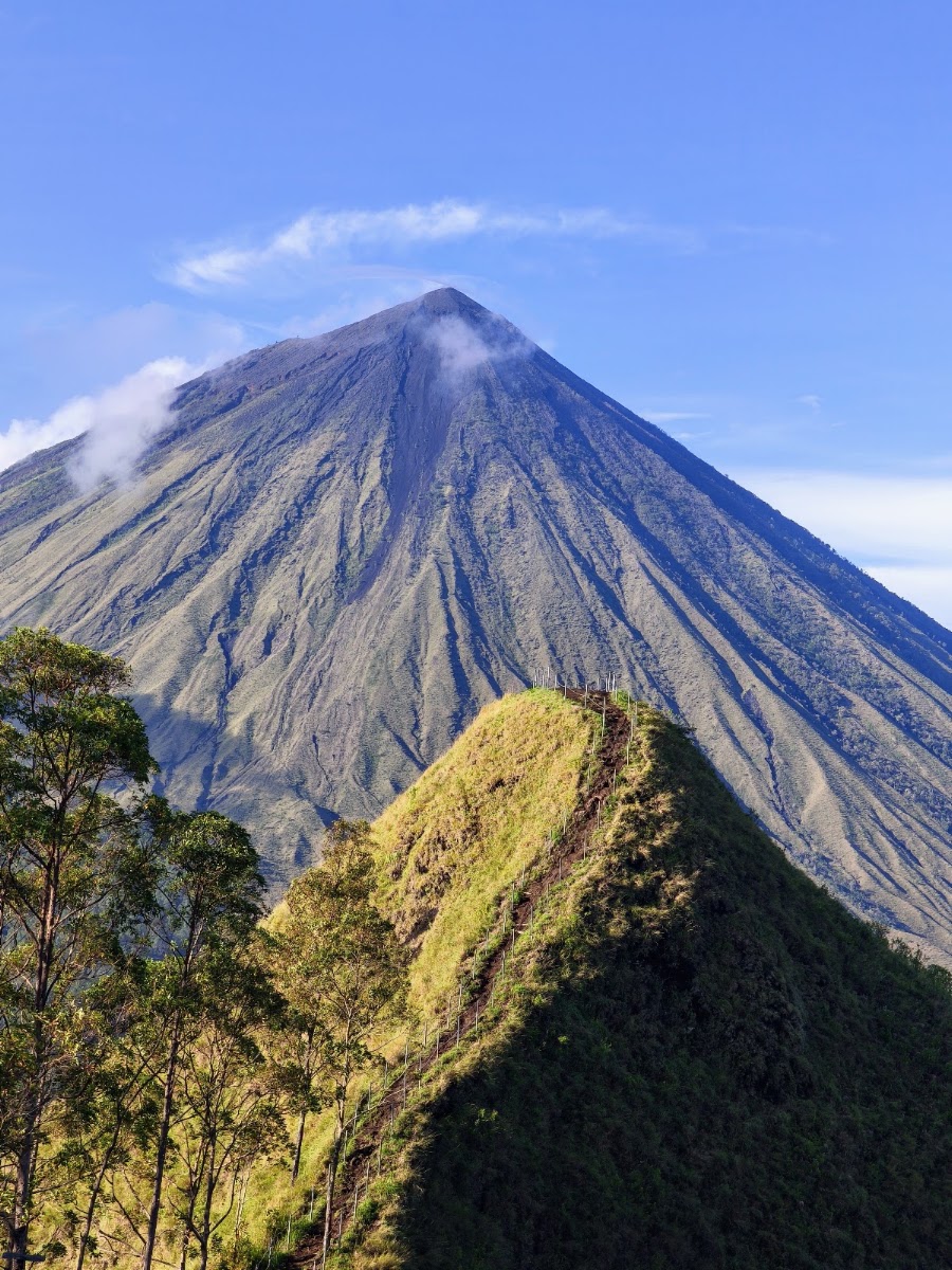 Bukit Avatar ( Watu Nari Wowo )