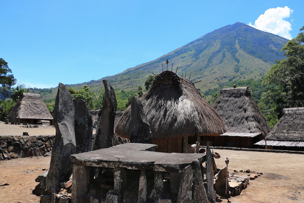 Gunung Inerie