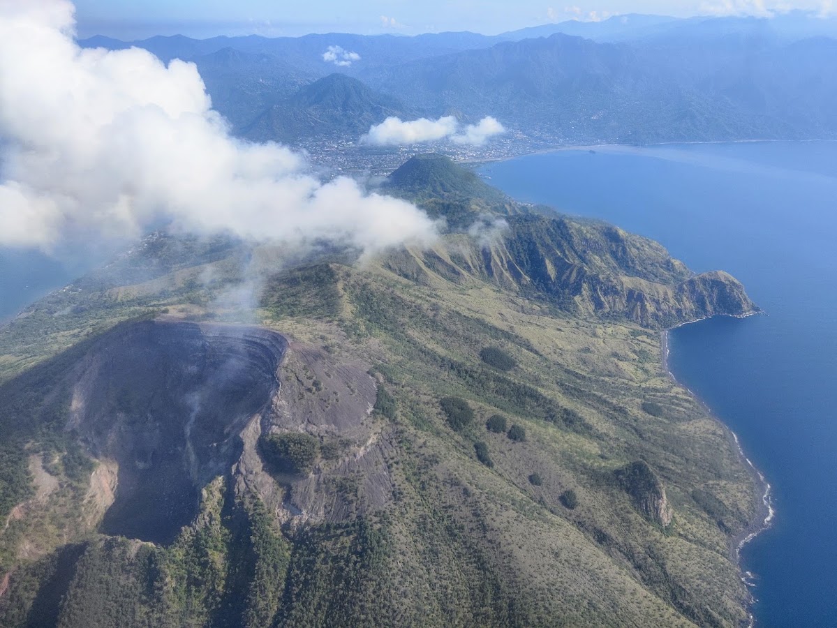 Gunung Iya