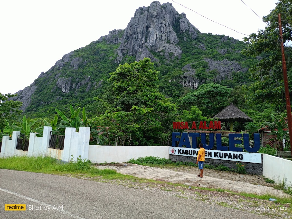 TAMAN WISATA GUNUNG FATULEU