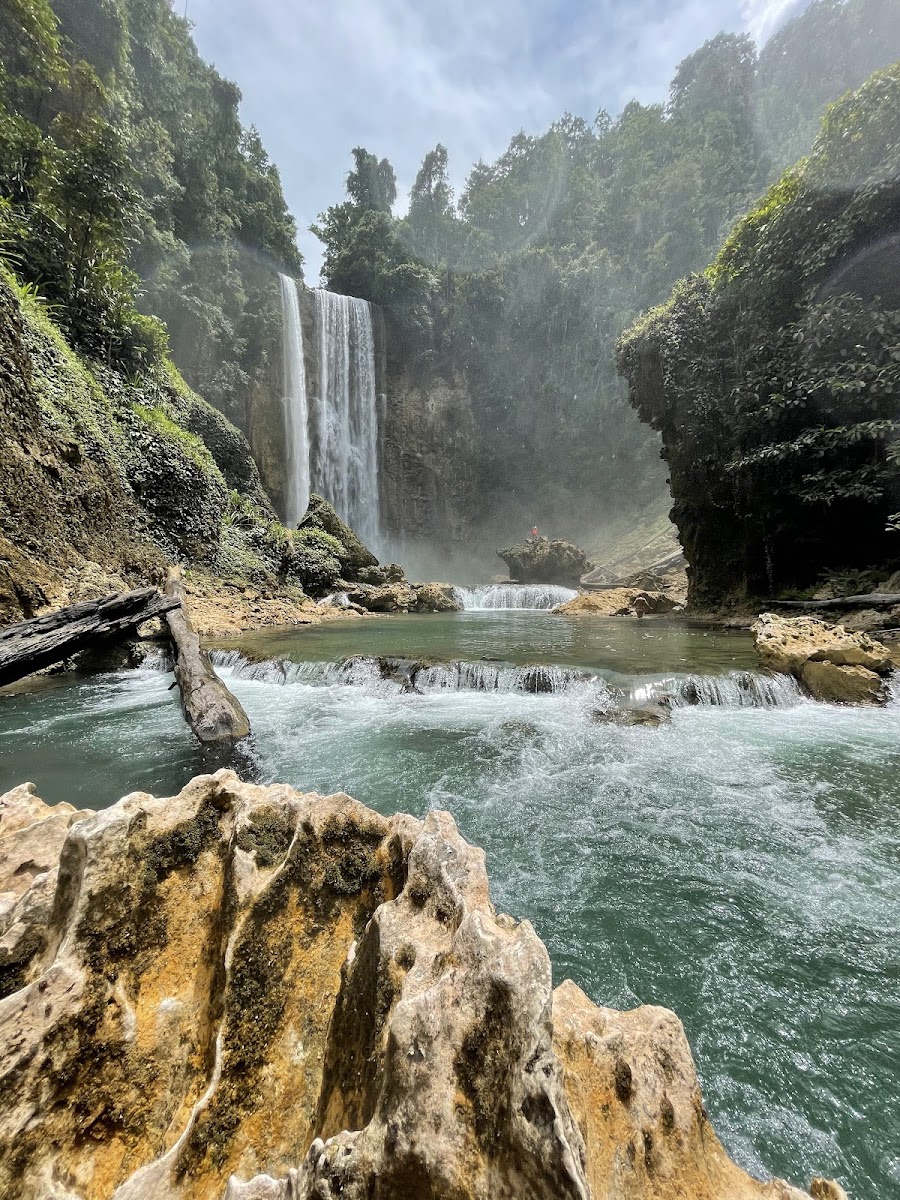 Karawawi Waterfall