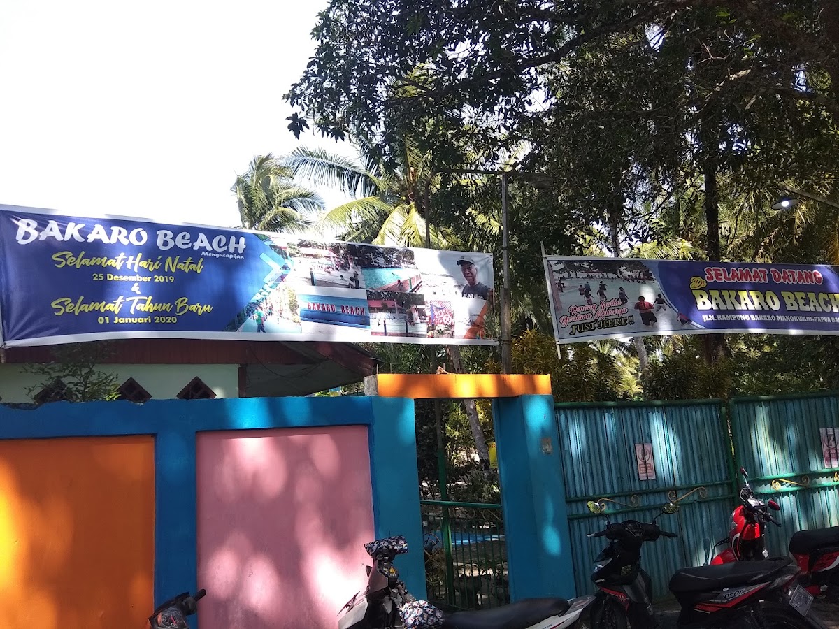 Pantai Bakaro