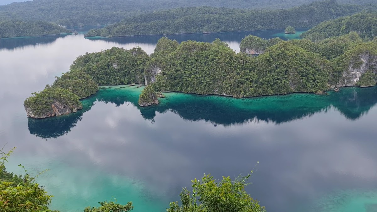 Teluk Triton Kaimana