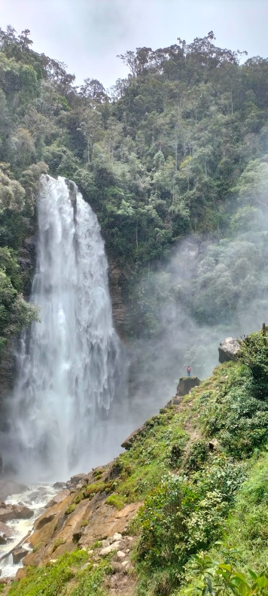 AIR TERJUN MEMTI