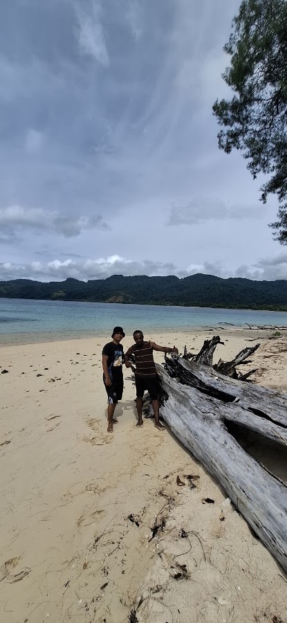 Pulau Um