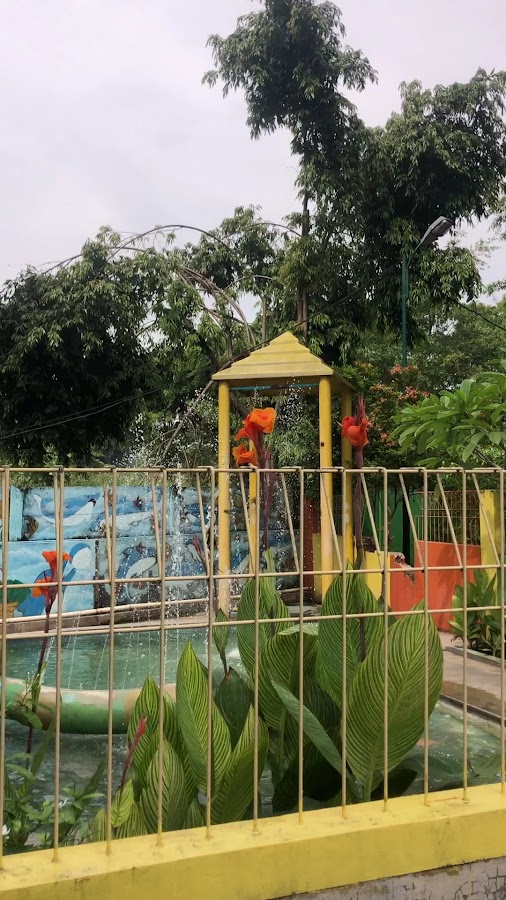 Pemandian belerang air panas ciseeng tirta sanita