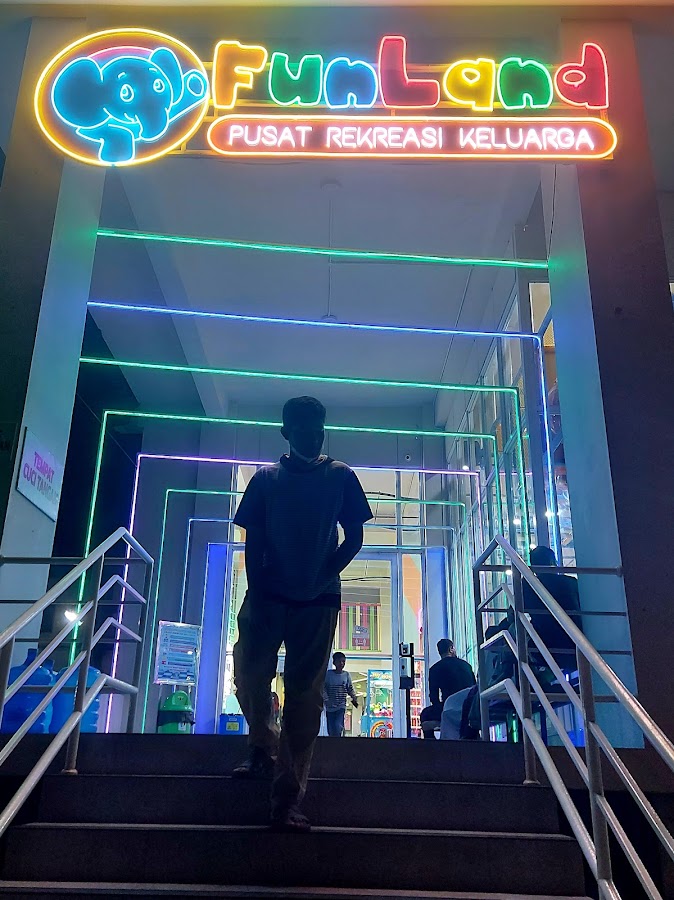 Funland Simpang Lima