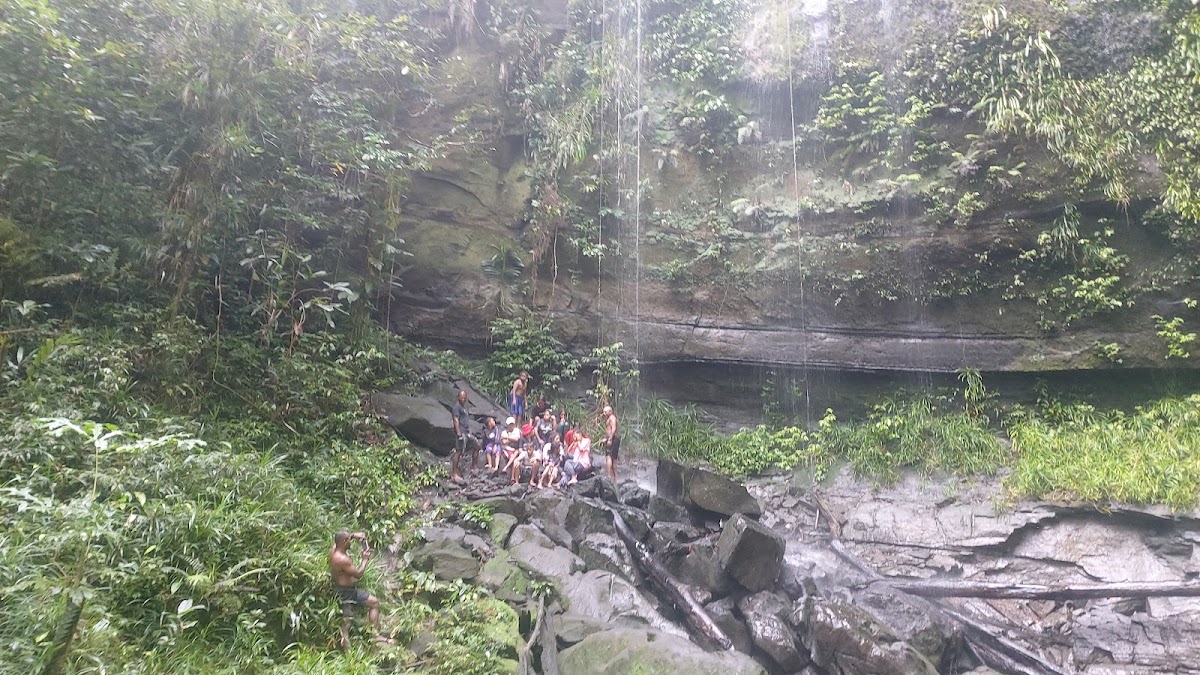 Air terjun megapura wamena