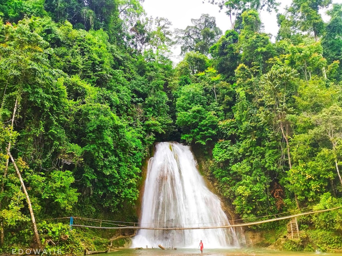 Air terjun legari makimi