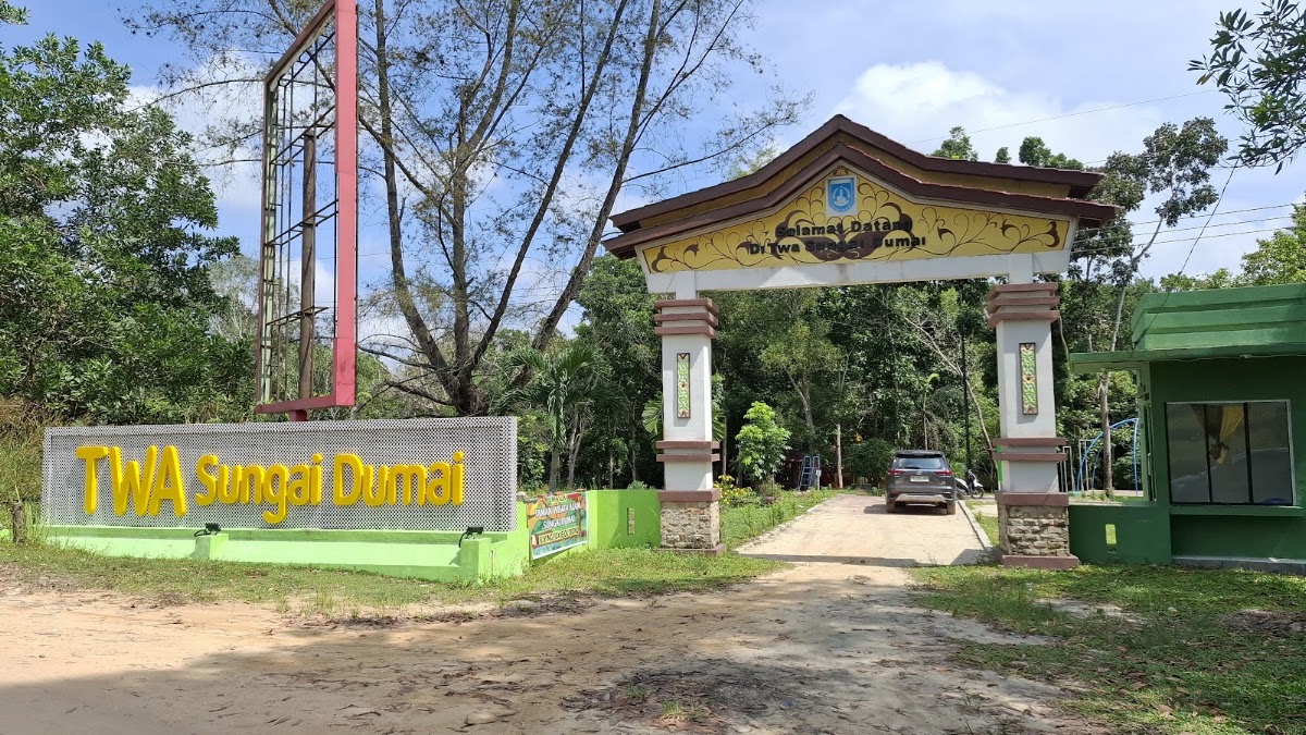 Wisata Alam & Camping Ground Sungai dumai
