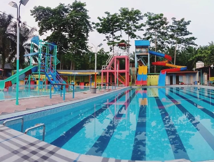 Water Boom HARAPAN TIRTA