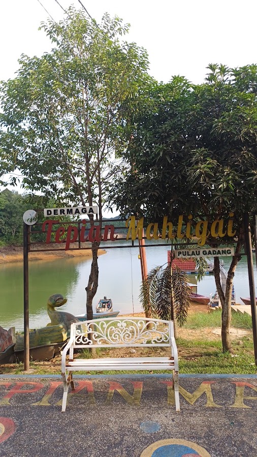 De Mahligai Resort and Glamping