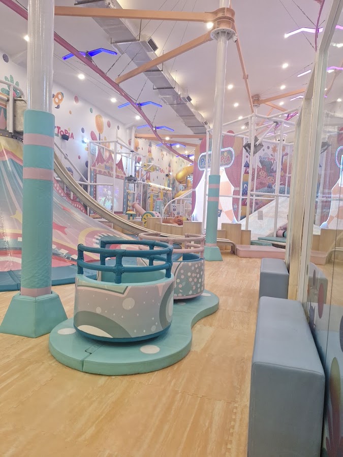 PLAYTOPIA